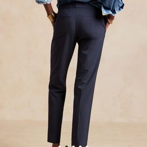 Banana Republic - Ryan Slim Pant - Dark Blue Slacks - Petite 0